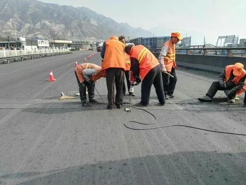 榆中道路桥梁病害治理